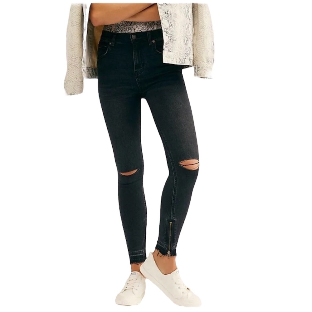 Free People We The Free Skinny Jeans Womens Size 25 Black Widow Ripped A…